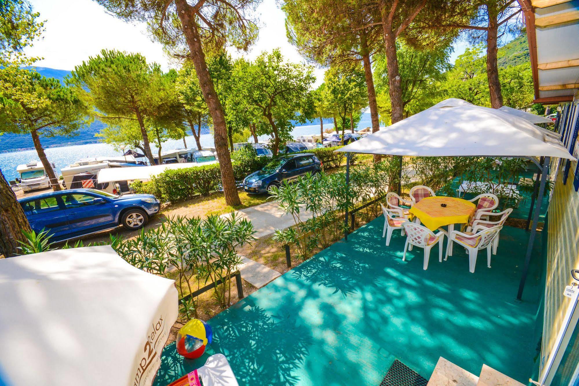 Camping Park Garda ลีโมเนซุลการ์ดา ภายนอก รูปภาพ